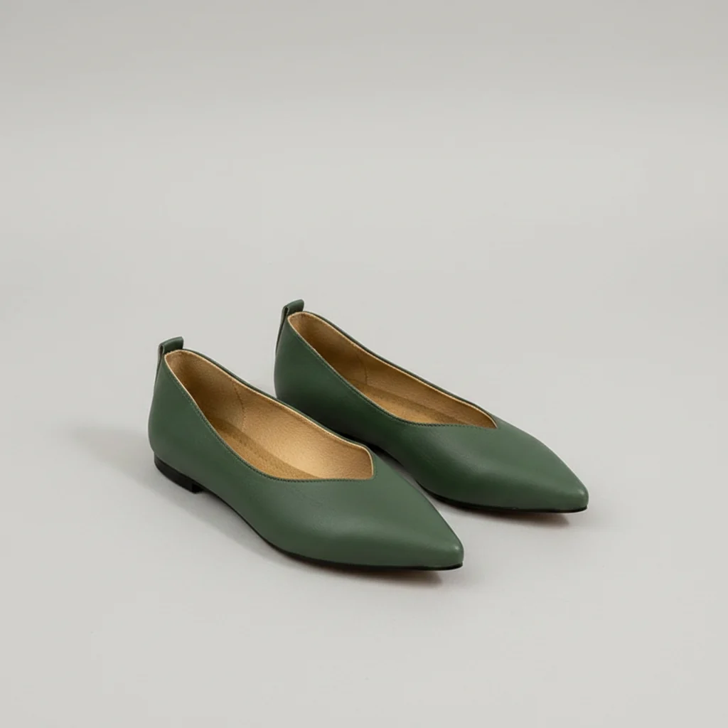 Large Women's Leather Flat Boat Shoes for Comfort and Style - Image 5